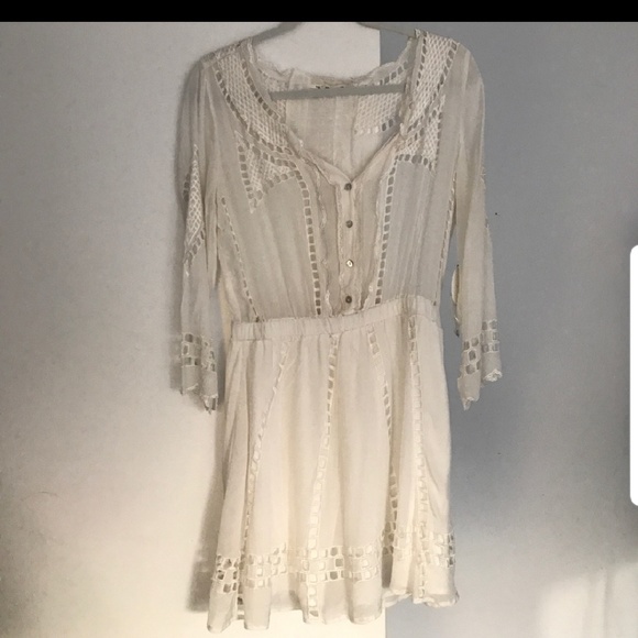 Tularosa Orsen Dress @ Anthropologie & Revolve - Picture 3 of 7